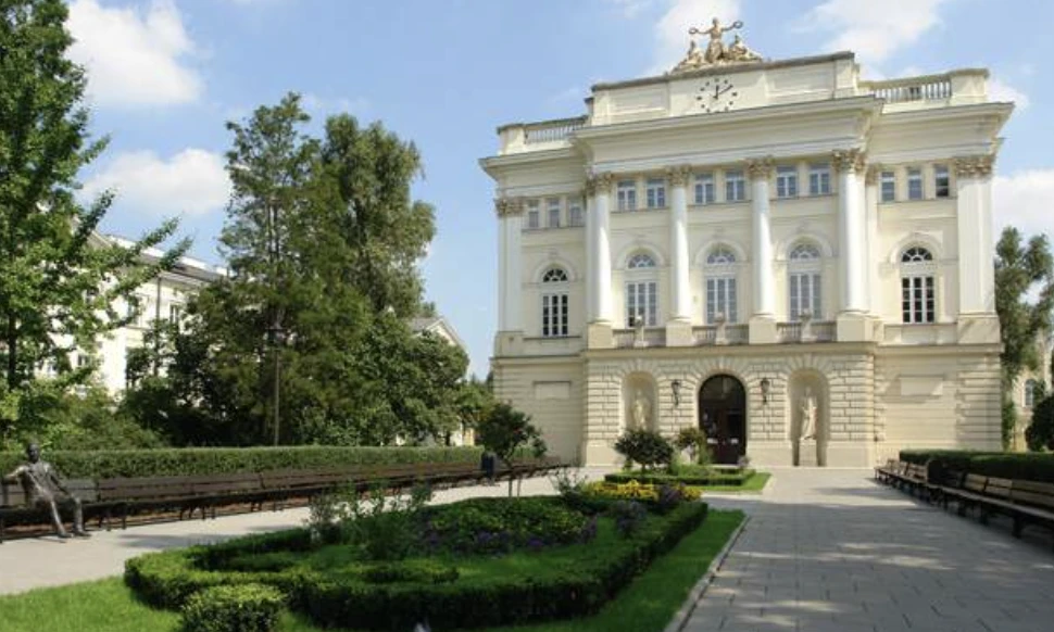 ТОП-10 польських університетів для українців: порівняння спеціальностей, цін та вимог ТОП-10 польських університетів для українців: порівняння спеціальностей, цін та вимог